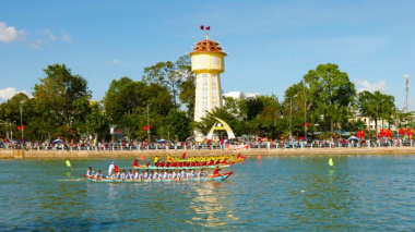 Check-in tháp nước Phan Thiết hơn 90 năm tuổi, biểu tượng của tình hữu nghị Việt - Lào 