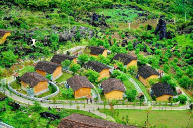 Khu nghỉ dưỡng H’Mong Village,Quản Bạ, tỉnh Hà Giang – Một nơi lý tưởng cho kỳ nghỉ hè sắp tới của bạn và gia đình.