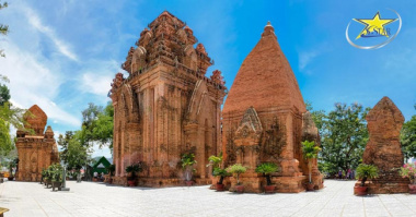 Tháp Bà Ponagar Nha Trang – Vẻ đẹp cổ xưa huyền bí của người Chăm-Pa cổ
