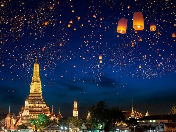Lạc lối tại lễ hội thả đèn Chiang Mai lớn nhất tại Thái Lan