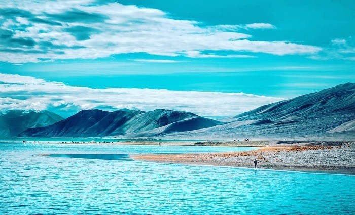 Hồ Pangong Tso - Viên ngọc bích tuyệt đẹp xứ Ladakh