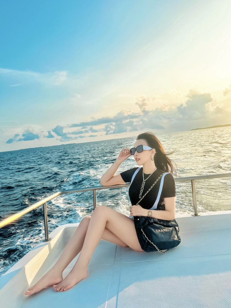 choáng ngợp với bộ ảnh siêu thực của hot travel blogger trang nhung bui tại thiên đường nghỉ dưỡng soneva jani maldives