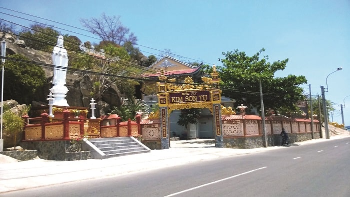Chùa Kim Sơn Ninh Thuận: ngôi cổ tự linh thiêng bên Đầm Nại yên bình