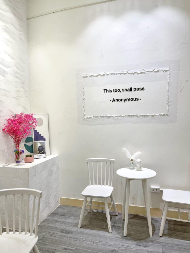 miffy coffee – quán cà phê tone trắng có nhiều góc chụp ảnh