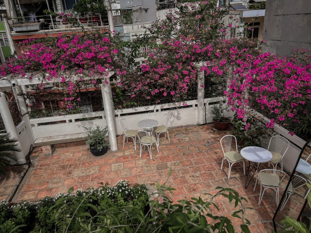 missing garden cafe – có một khu vườn bị lãng quên ở sài gòn