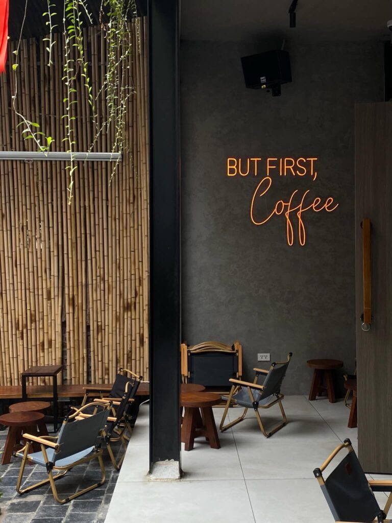 stairway coffee – quán cà phê đi chill ở hà nội