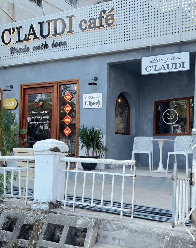C’Laudi Cafe – Đón Tết nhẹ nhàng với những chiếc đèn lồng