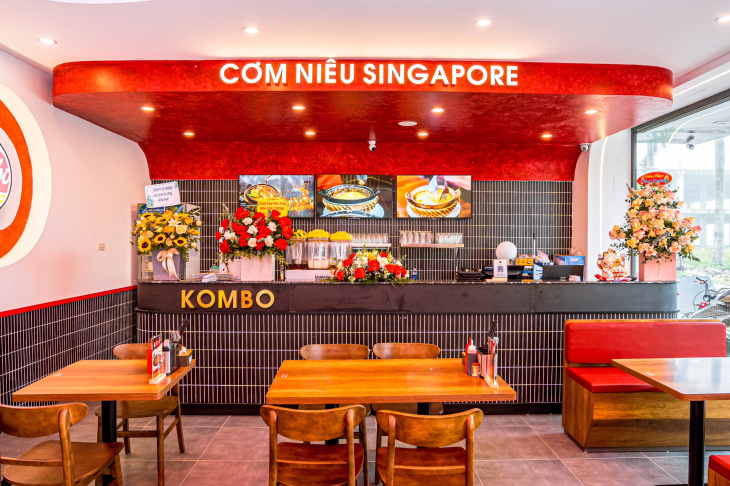 Nhà hàng Kombo Sầm Sơn – Điểm đến thưởng thức cơm niêu Singapore hấp dẫn