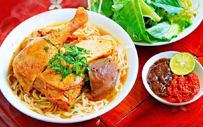 Top 10 quán bún vịt ngon nổi tiếng nhất TP.HCM.  Hồ Chí Minh