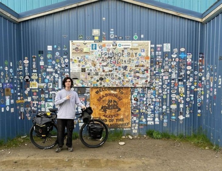 Xách xe đạp chinh phục 14 quốc gia trong hơn… 500 ngày: Hành trình đáng nể của chàng trai 19 tuổi