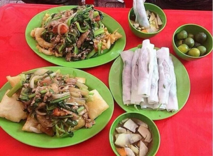 “Chảy nước miếng” loạt địa chỉ ăn vặt nức tiếng Hà Nội: Không biết không phải dân sành ăn