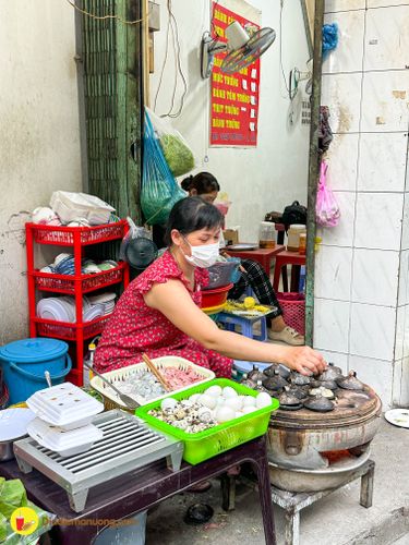 Bánh xèo đúng chuẩn có thể giữa lòng Sài Gòn, khách đông bán không nổi