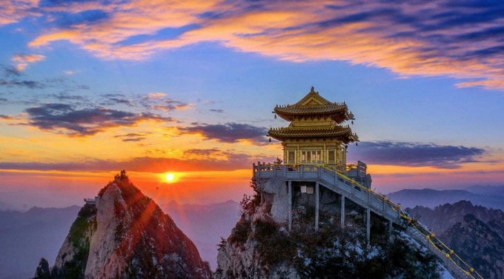 Khám phá cảnh sắc tuyệt đẹp của Nga Mi Sơn - Một trong tứ đại danh sơn của Trung Quốc