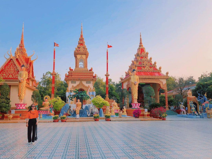 Về miền Tây chiêm ngưỡng kiến trúc Khmer độc đáo của chùa Xiêm Cán