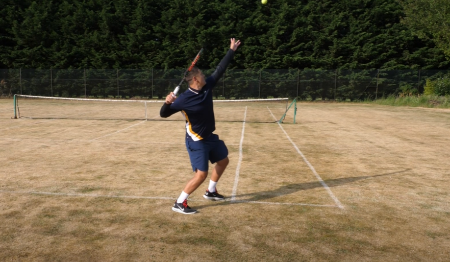bí quyết cách đánh bóng xoáy trong tennis có thể bạn chưa biết