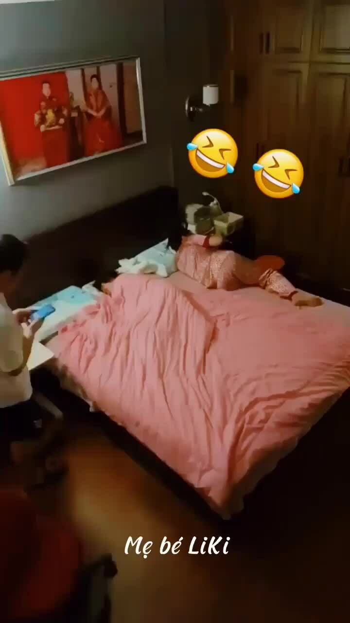 Chồng gặp liên hoàn ác mộng khi vào phòng ngủ