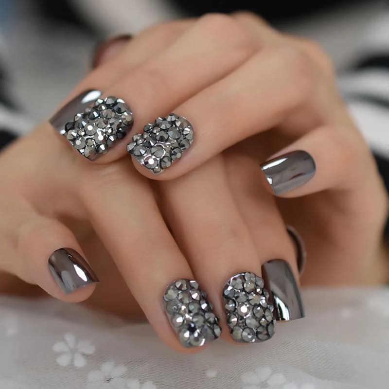 nail đẹp, tiết lộ 10 mẫu nail tráng gương đẹp nhất mọi thời đại