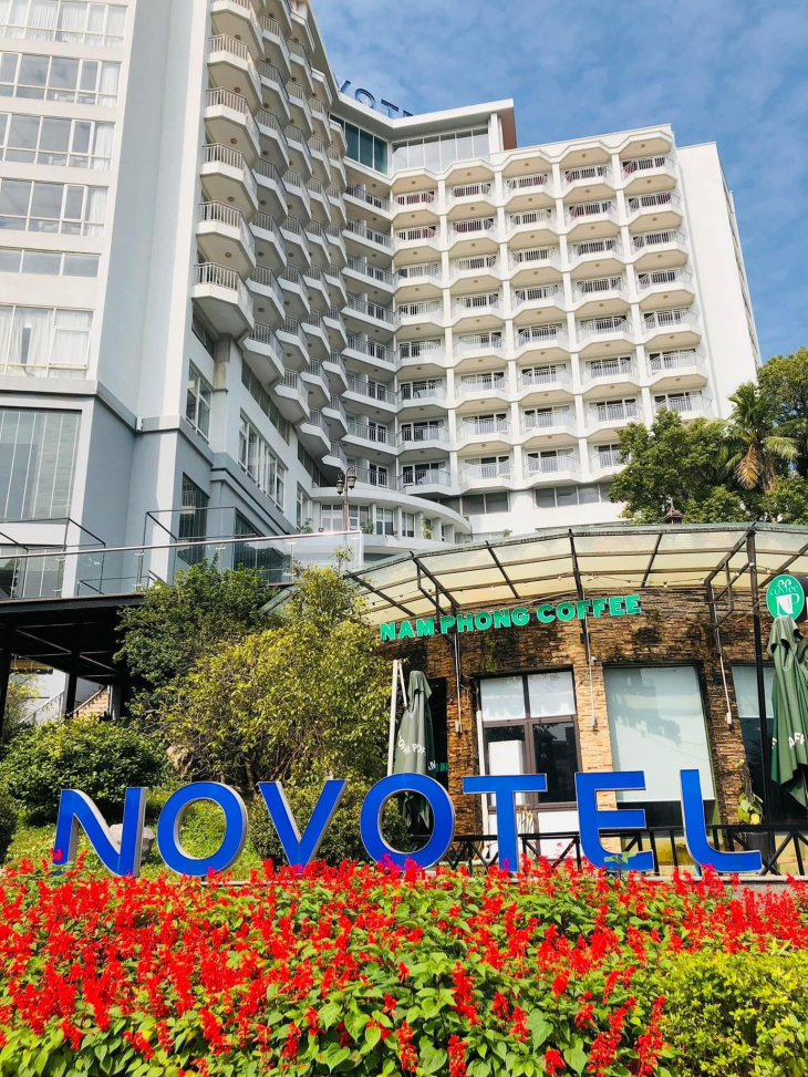 Khách sạn Novotel Hạ Long: Cảm nhận vẻ đẹp vịnh Hạ Long trong không gian tiện nghi