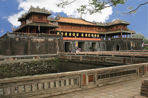 Những địa điểm tham quan di tích nổi tiếng tại Huế