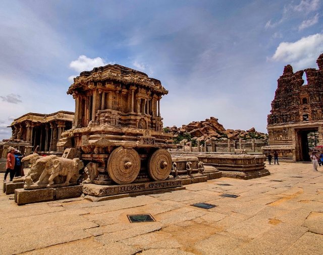 top 11 places to visit in hampi