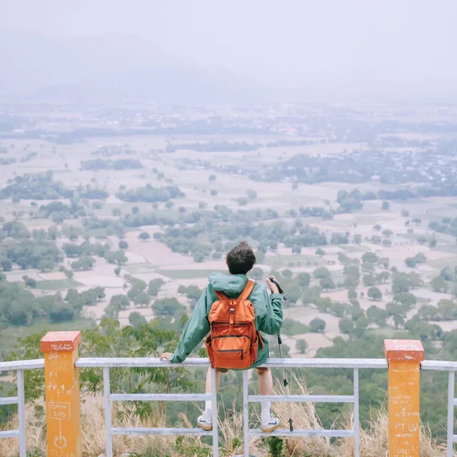 co to mountain - enjoy a panoramic view of the an giang border