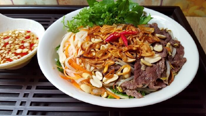 Top 10 địa chỉ ăn bún trộn Nam Bộ hấp dẫn nhất bạn nên thử ở Hà Nội