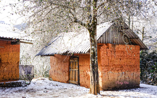 Đến Y Tý – ngắm nhìn ngôi làng của người Hà Nhì vào ngày tuyết rơi