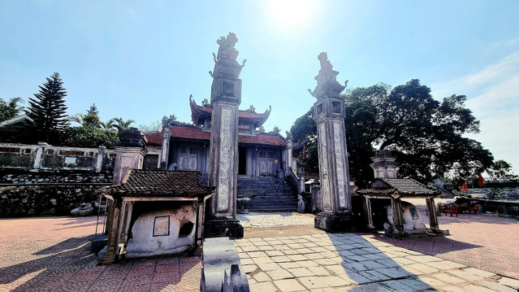 Khám phá Đền Cờn – Ngôi đền cổ kính và linh thiêng bậc nhất xứ Nghệ