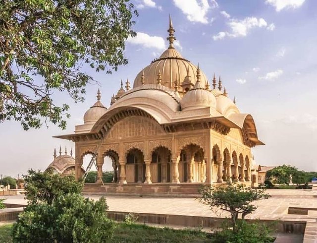 12 Beautiful Tourist Places Within 200 kms of Delhi