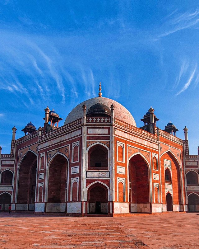the magnificent humayun's tomb is a unesco world heritage site & dilli di shaan!