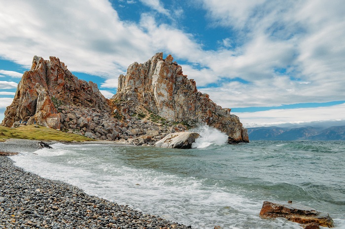 Đảo Olkhon Nga: viên ngọc quý của hồ Baikal