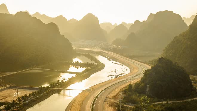coastal road, ha long bay, seabound route, special point, starting construction, tran quoc nghien, world natural heritage, the route “most beautiful in vietnam” has caused a fever recently: only 2 hours drive from hanoi!