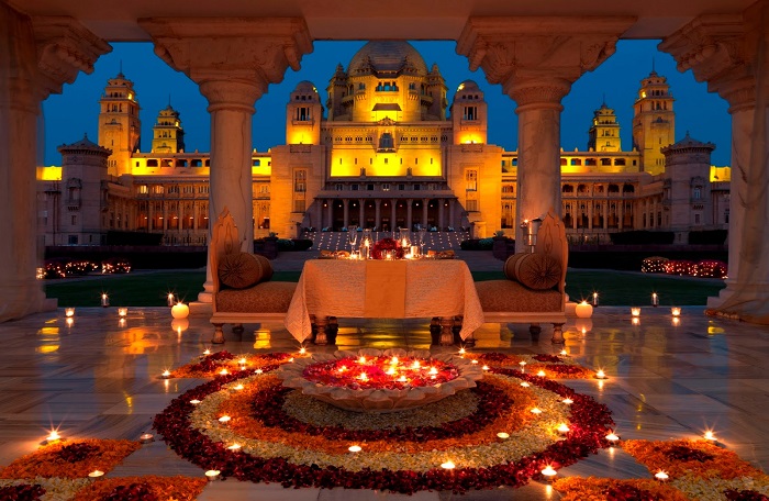 Trải nghiệm cuộc sống xa hoa vương giả tại những khách sạn đẹp nhất ở Udaipur