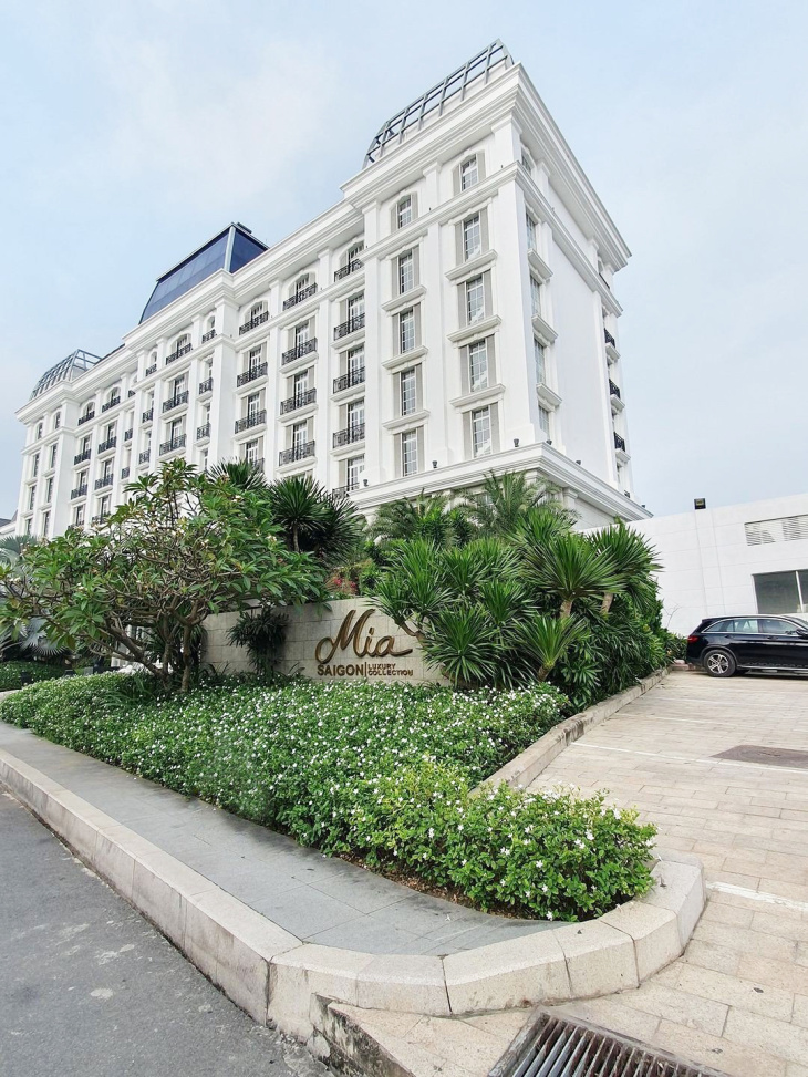 Vẻ đẹp thời thượng và quyến rũ của khu nghỉ dưỡng nằm ngay ngoại ô Sài Gòn