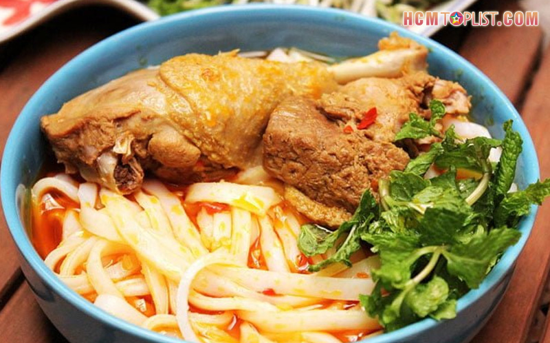Mì quảng vịt ở Sài Gòn | Top 5+ quán ăn ngon khó cưỡng