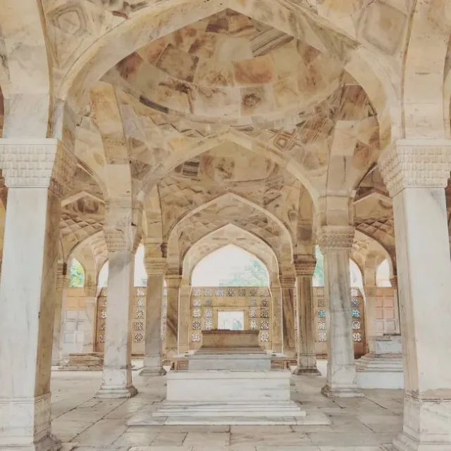The Glorious Chausath Khamba Boasts Of 64 Pillars & Is Intricately Made of White Marble