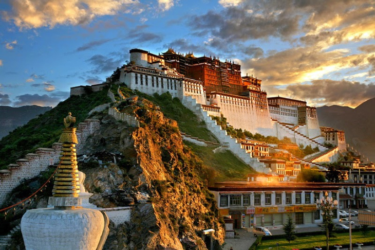 Top những điểm đến nổi tiếng và một số trải nghiệm dành cho bạn khi đến Tây Tạng