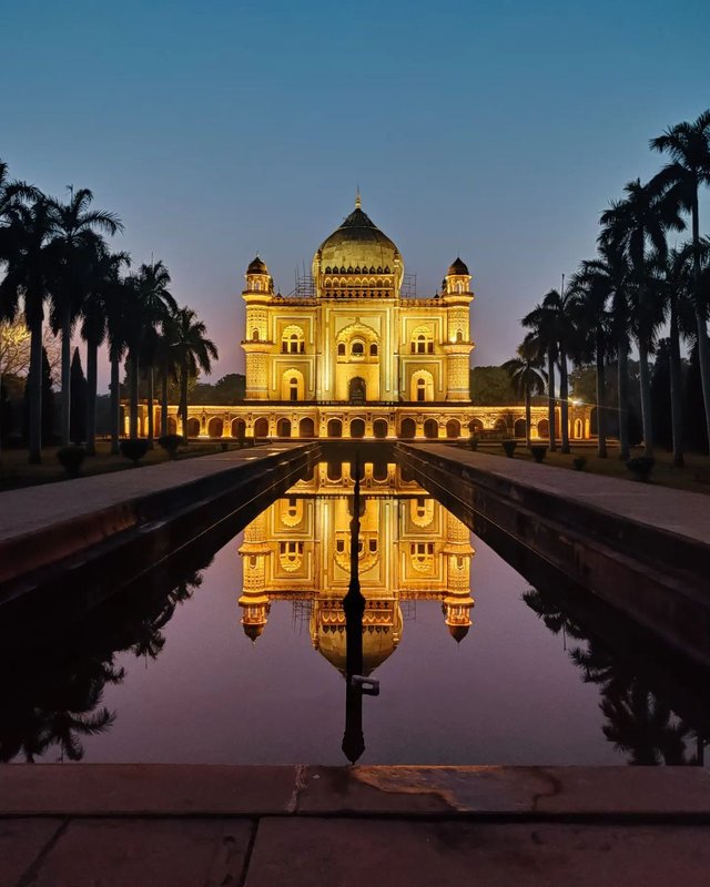 here's all about the iconic 18th century mughal marvel aka safdarjung tomb