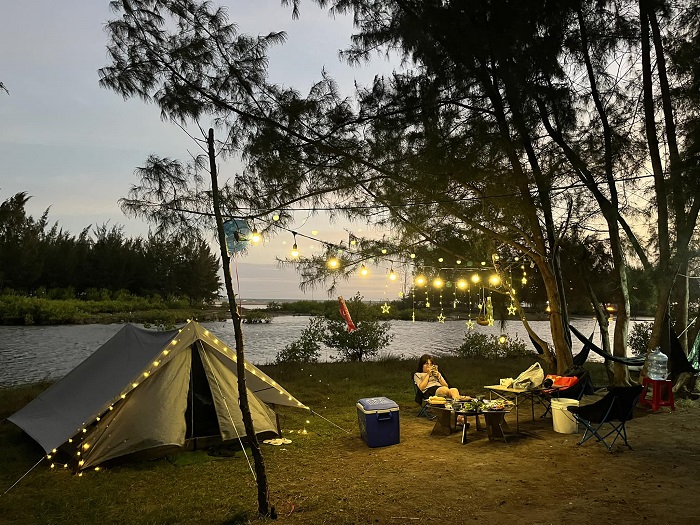 beautiful lake, camping location, picnic, vietnam check-in, discover the lake view campsites in vietnam suitable for summer vacation