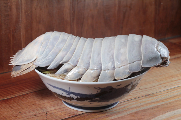 Món mì ramen bọ biển gây thích thú ở Đài Loan