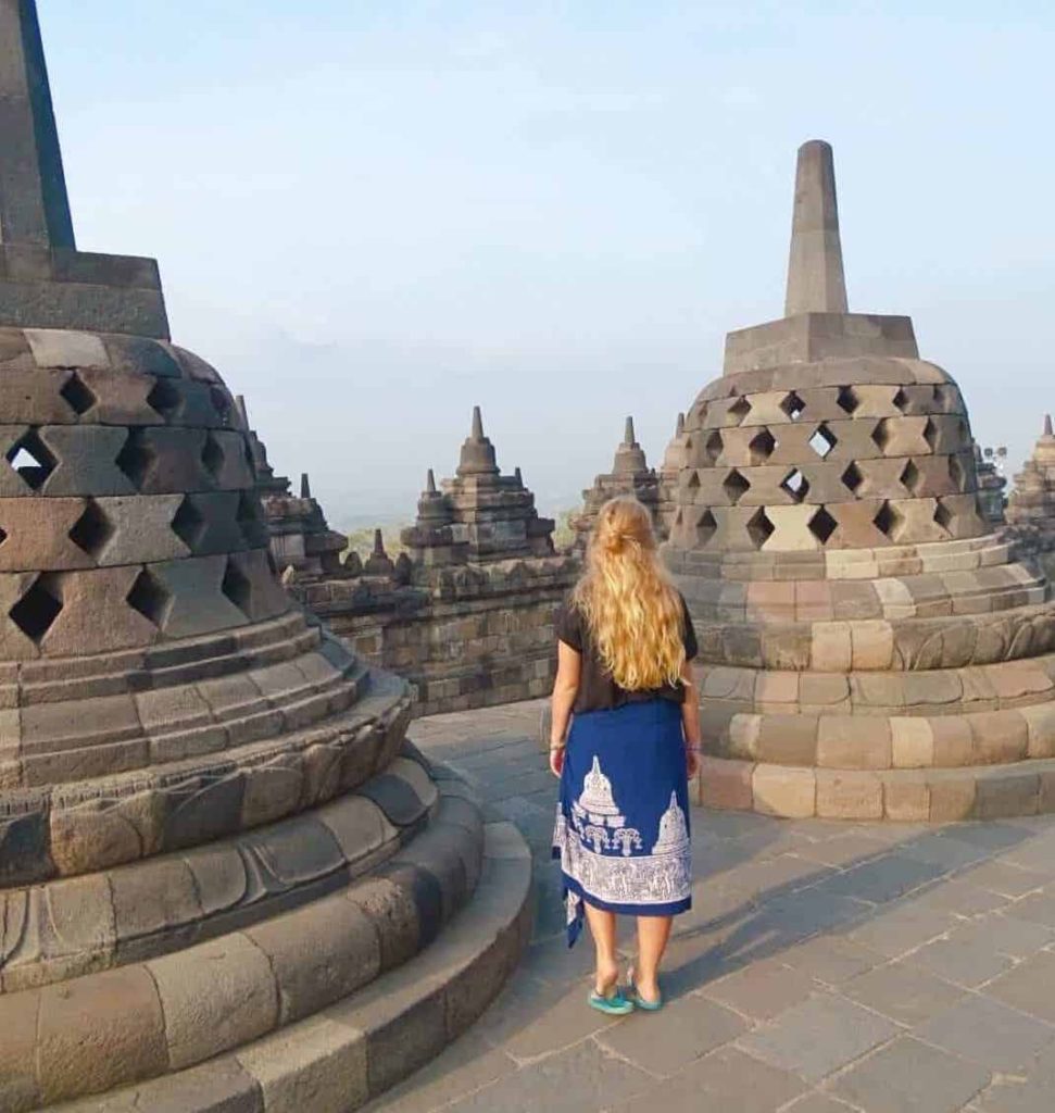 solo travel, solo travel in asia: the best places to go & tips!