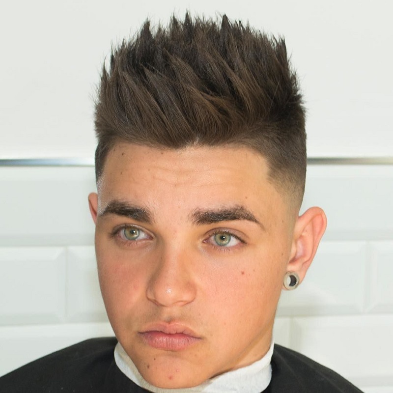 16 kiểu tóc nam ngắn mặt tròn đẹp nhất, che khuyết điểm hiệu quả