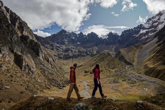 Khám phá vẻ đẹp hùng vĩ và đầy thách thức tại núi Salcantay Peru