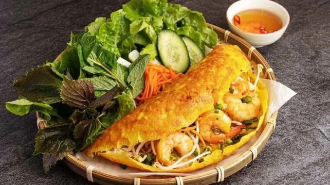 culinary experience, dish, street food, tourists, vietnamese cuisine, top 10 vietnamese street foods: a journey to discover culinary flavors and textures