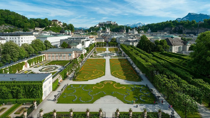 Đắm chìm trong vẻ đẹp hoàng gia tại cung điện Mirabell Áo