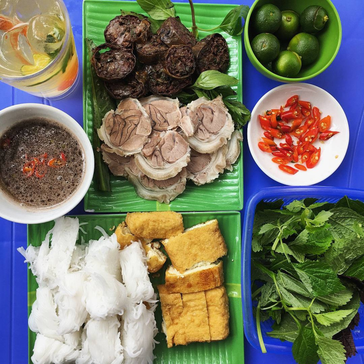 Khám phá những món ngon Hà Nội đặc trưng và hấp dẫn – Tuyệt chiêu lựa chọn địa điểm ẩm thực tuyệt vời tại Hà Nội.