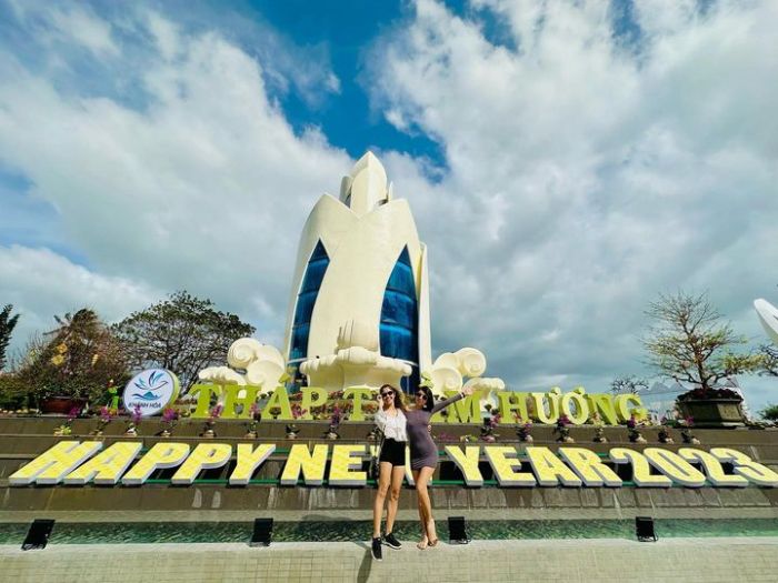 Tháp Trầm Hương Nha Trang - đóa hoa tuyệt đẹp nơi 'Xứ Trầm biển Yến'
