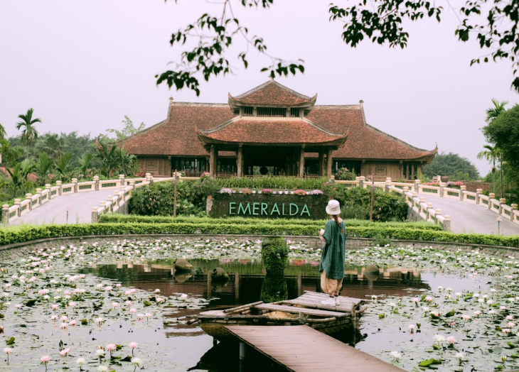 Mùa Hè Về Quê Sum Họp Cùng Gia Đình Ở Emeralda Resort Ninh Bình