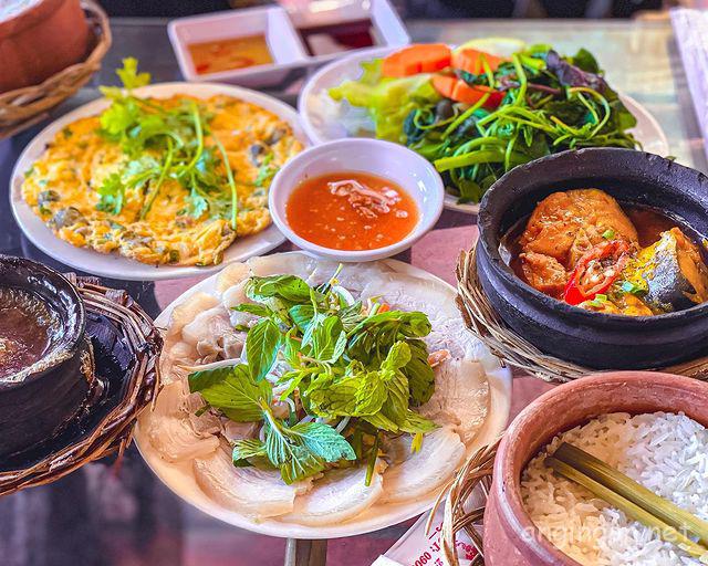 Review top 10 nhà hàng cơm niêu Sài Gòn đậm đà hương vị Việt – Angingon