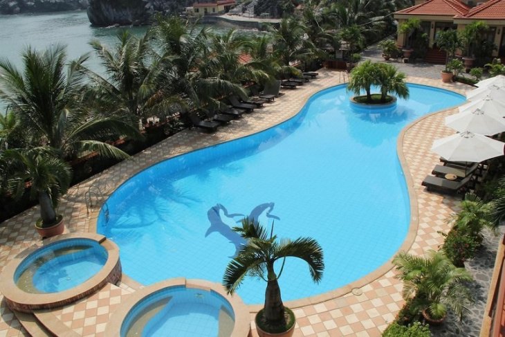 Top 10 resort Cát Bà view đẹp có hồ bơi giá tốt nhất